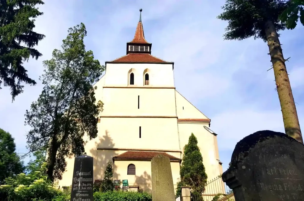 Obiective Turistice Sighisoara - Biserica din Deal